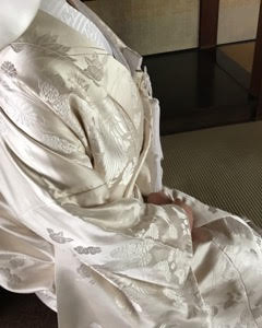 白無垢　和婚の結婚式和婚花嫁レンタル衣装佐賀福岡 出張ヘアメイク着付けまで　和婚をコーディネートいたします
